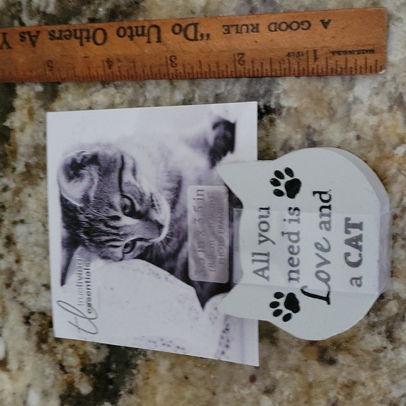 🐈PHOTO HOLDER by True Living Essentials - Picture 2 of 3